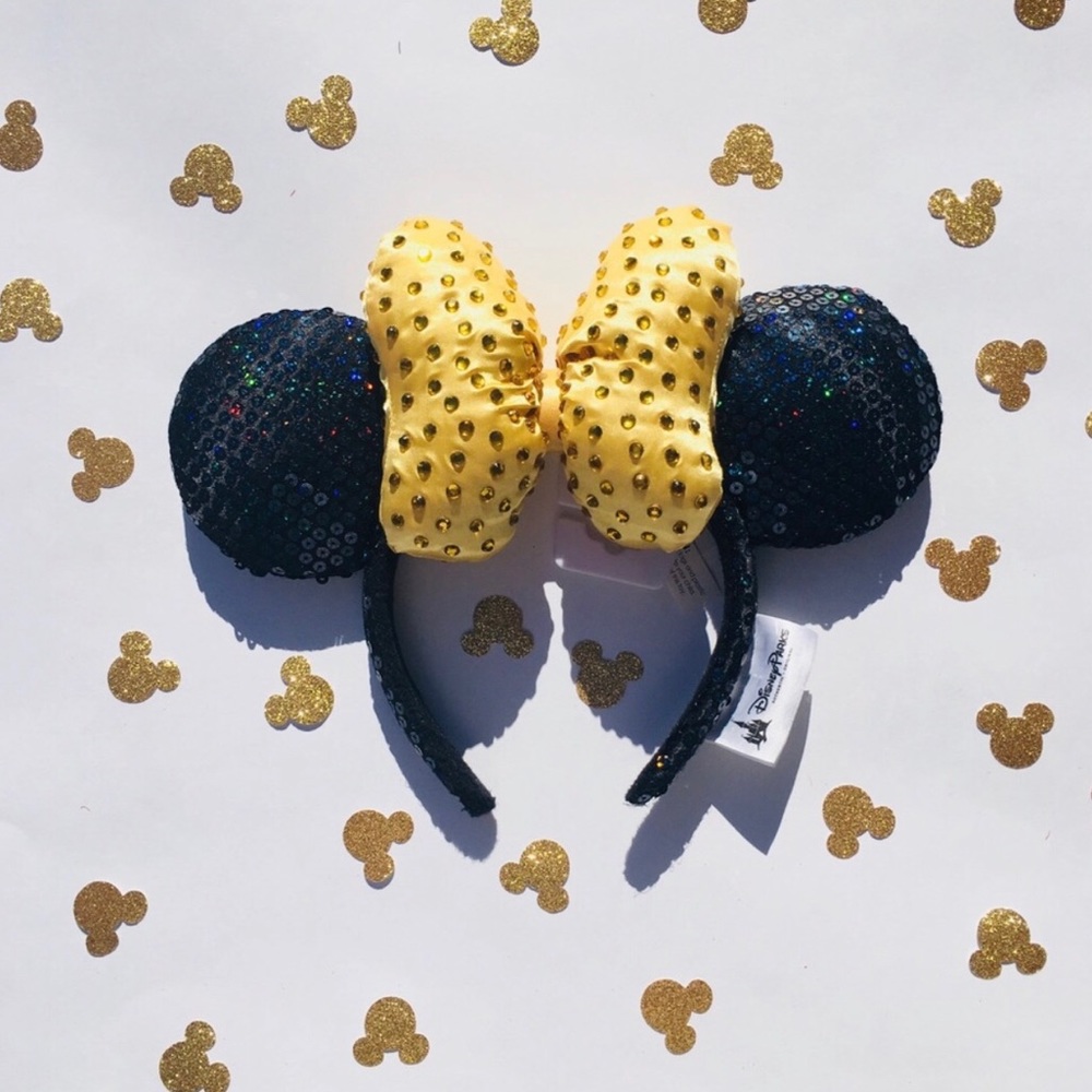 NWT Golden Minnie Mouse Ears ⚜️